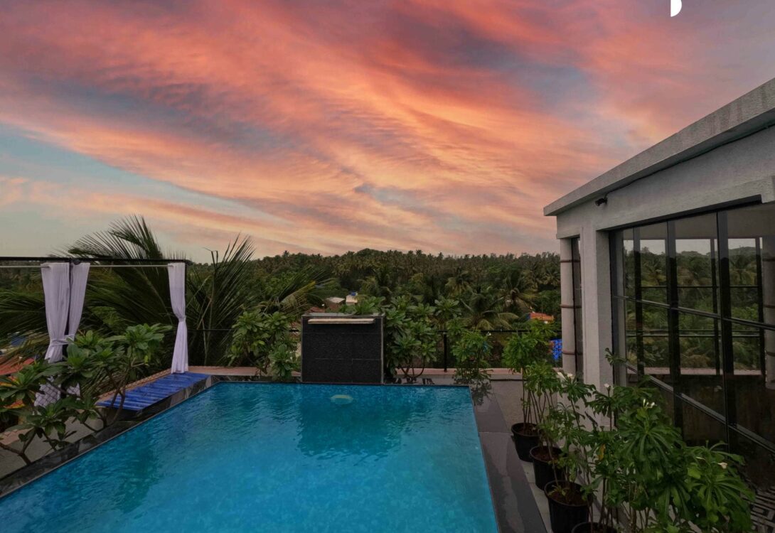 Top rooftop Luxurious villa alibaug for rent with pool