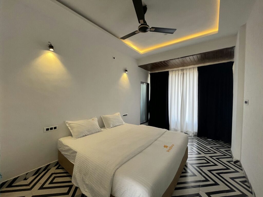 St.Rickyβs 2BHK Apartment Hotel By Privy Stays
