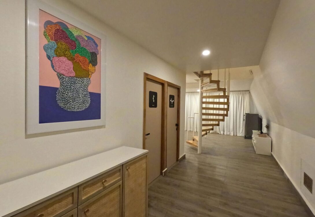 Top Luxurious triangular villa in Awas alibaug