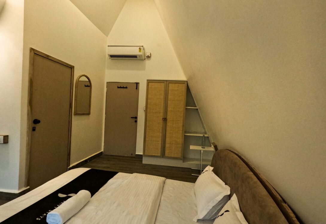 alibaug triangular villa with SwimmingPool