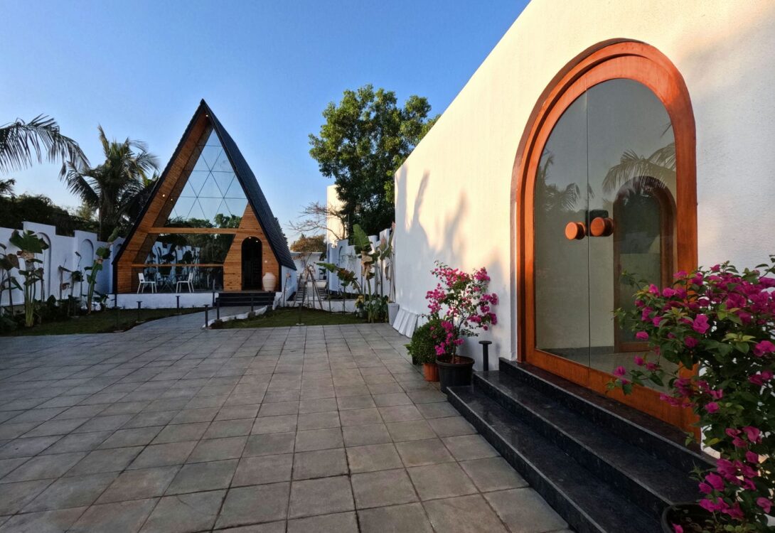 Best Triangular Premium Villas in Alibaug with Pool