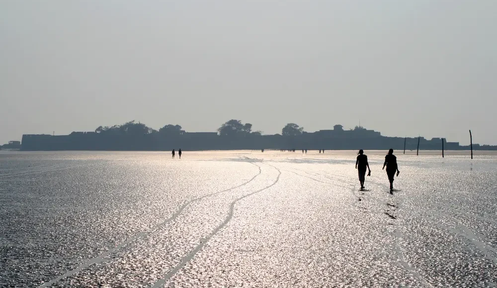 top-beaches-in-and-around-alibaug