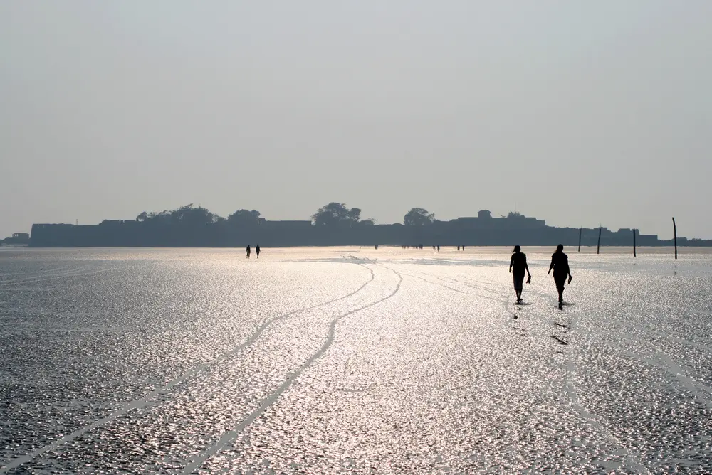 top-beaches-in-and-around-alibaug