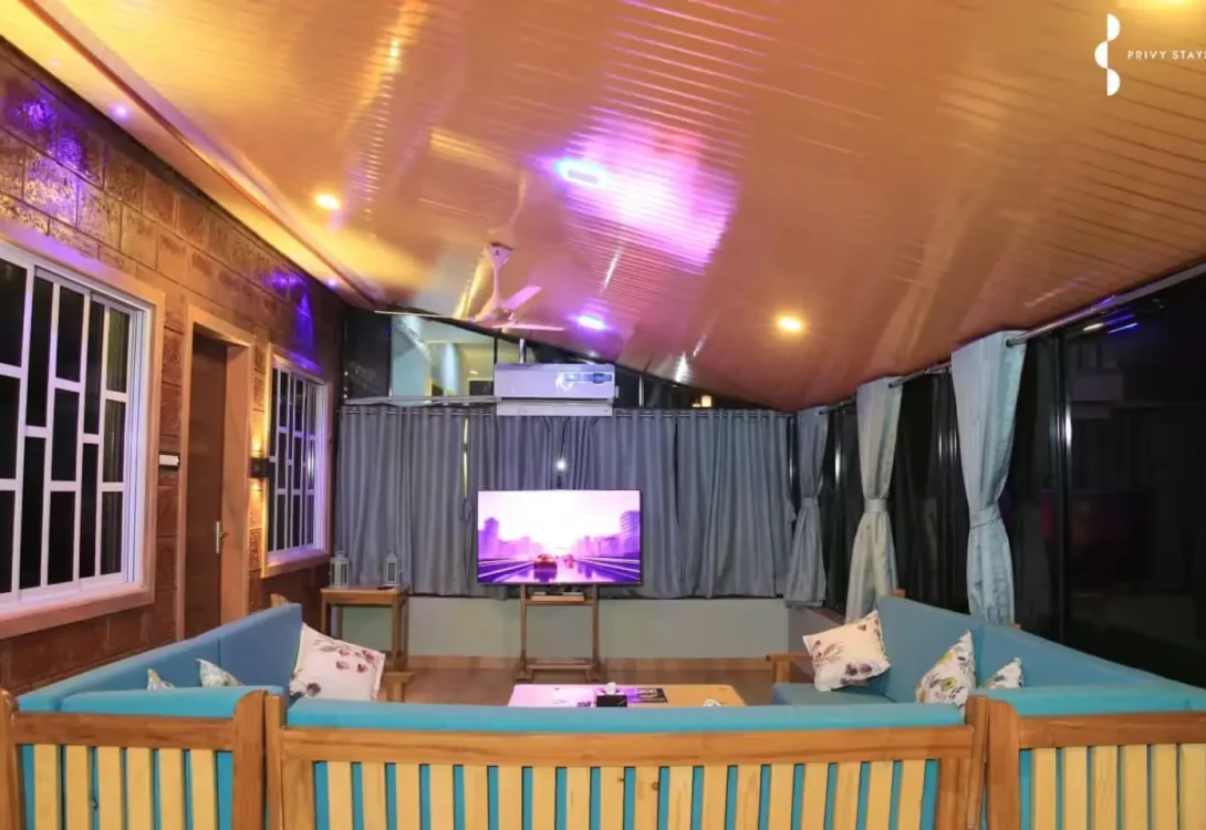 Alfresco dining setup