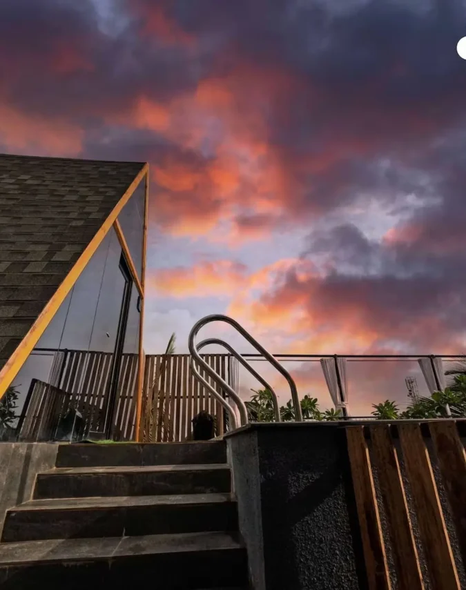 Privy Stays – Rooftop Cabin