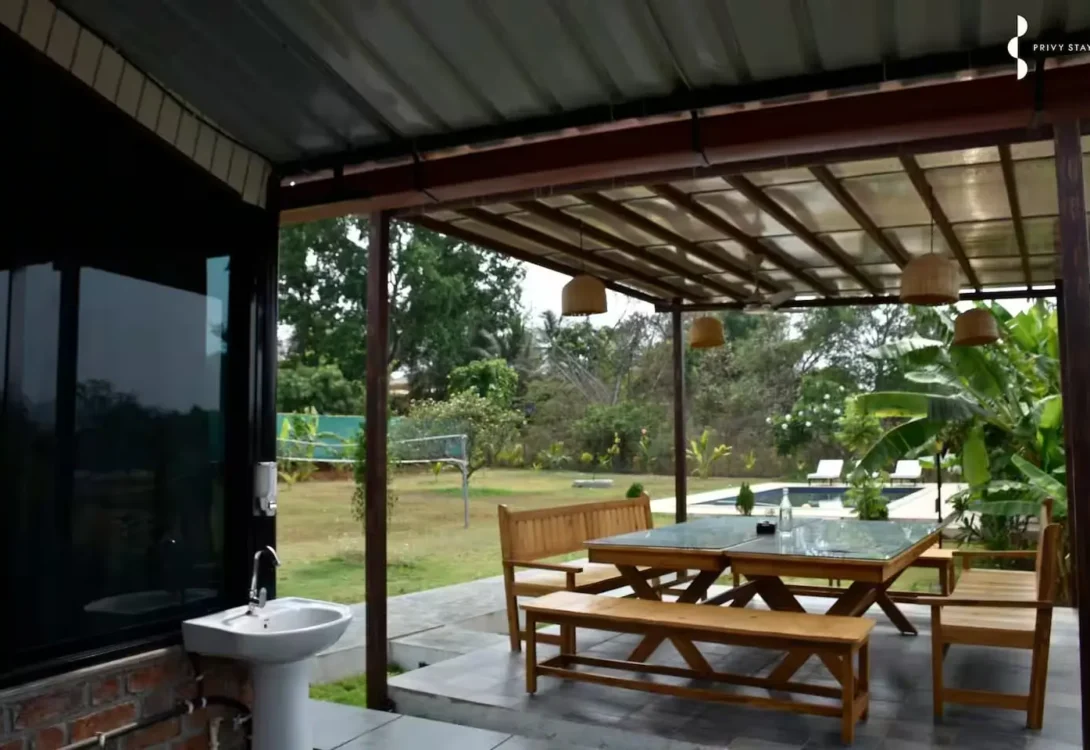 Private pool villa stay Bherse