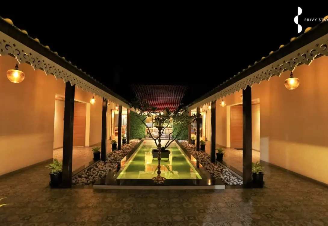 Royal-style private villas Veshvi