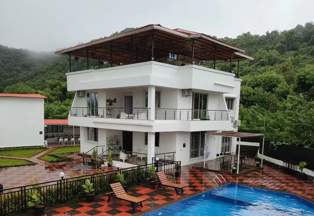 Villa near green open fields